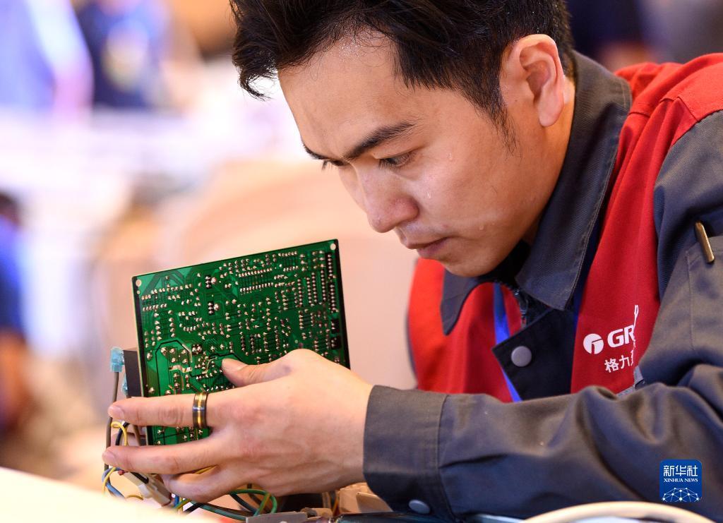 乐谷游戏送十万金币